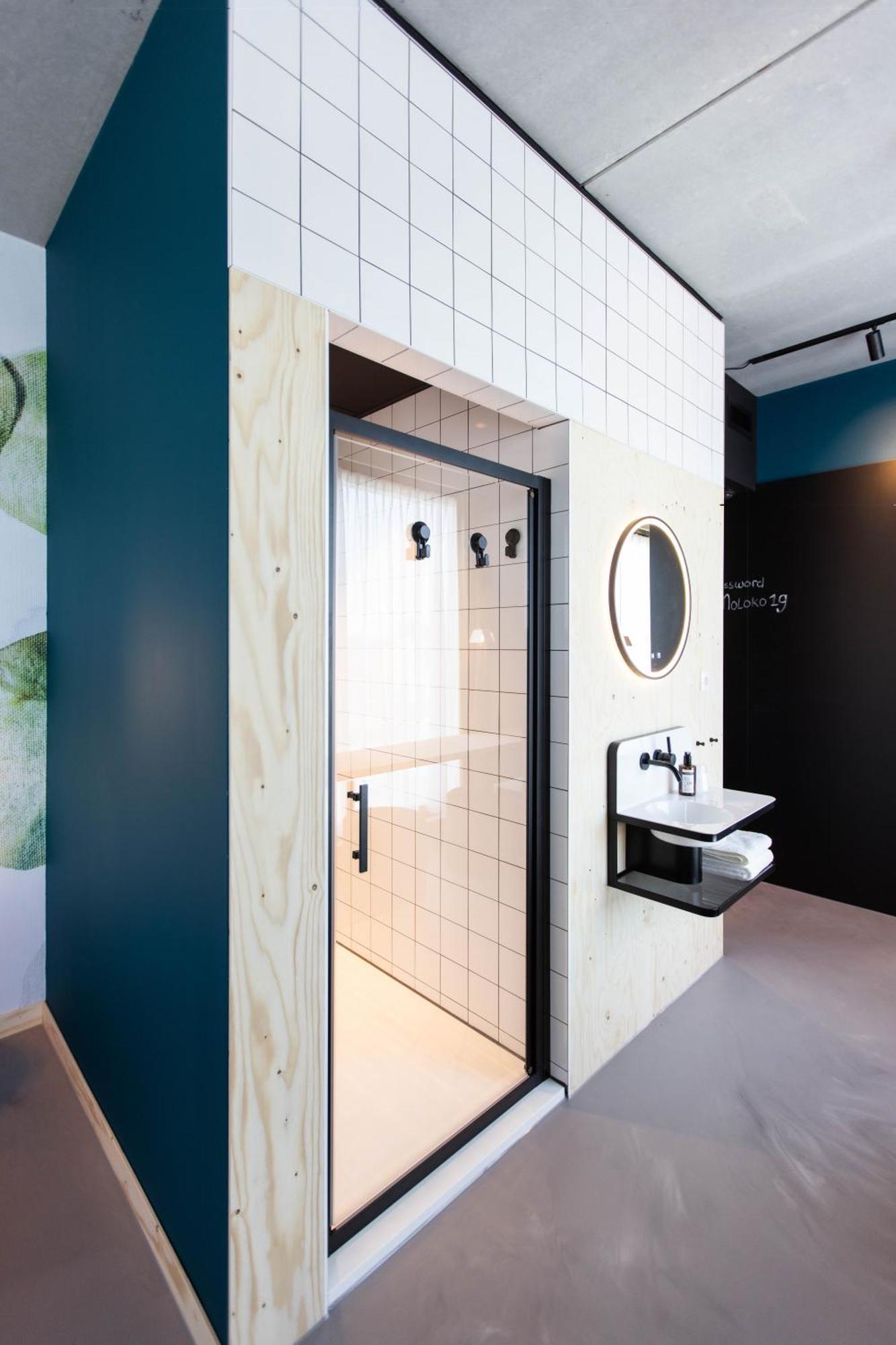 Moloko, Modern Designed Sleep & Shower Hotel In City Center, Digital Key By Sms เอนส์เคอเด ภายนอก รูปภาพ